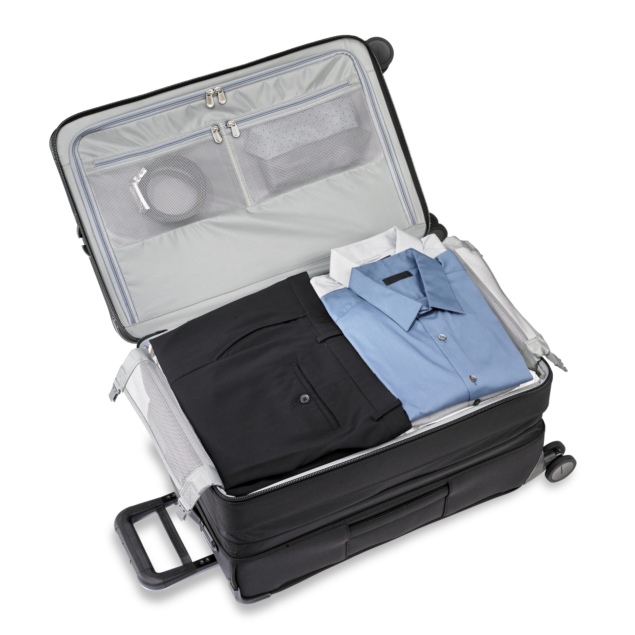 Briggs & Riley Baseline Medium Expandable Trunk Spinner – Way to Go ...